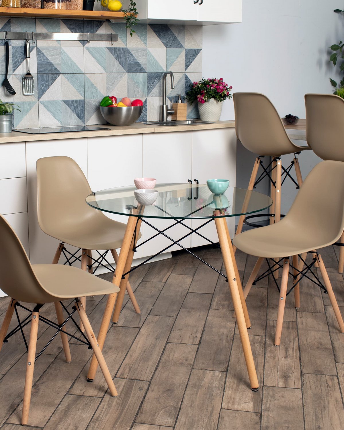 Стол Eames DSW NEW D80 стеклянный фото 3